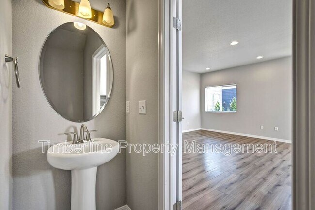 Building Photo - 7824 Woodmen Center Heights