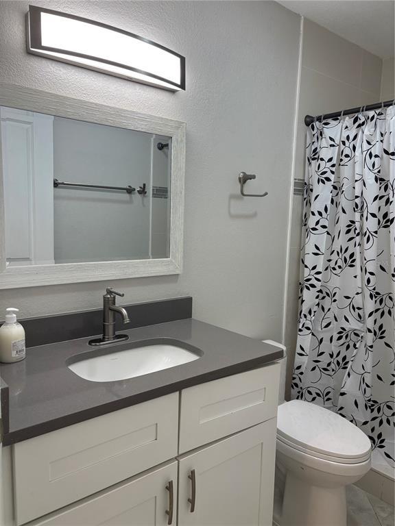 Building Photo - 5839 Erin Ln S