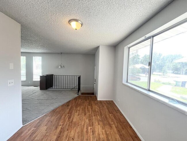 Building Photo - 1265 Crandall Ave S