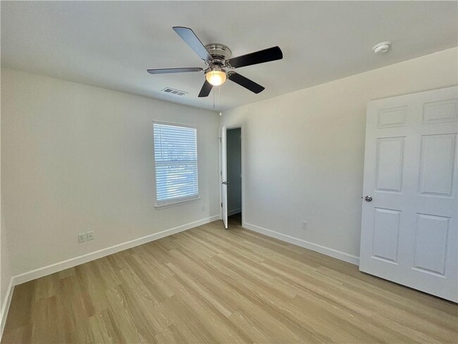 Building Photo - 506 Park St