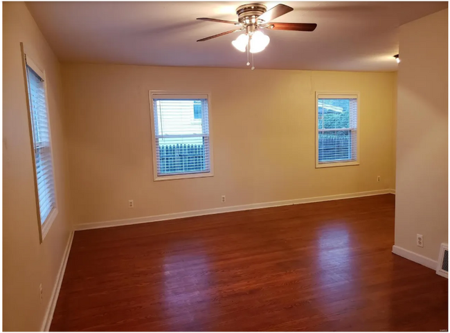 Building Photo - 9468 Kathlyn Dr