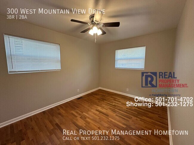 Building Photo - 300 W Mountain View Dr