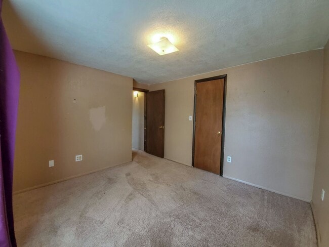 Building Photo - 2 Bedroom Apartment style home in Tecumseh