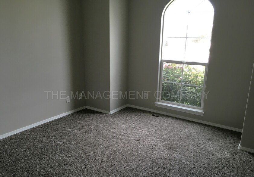 Building Photo - 1671 Atlantic St