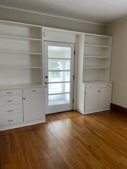 Building Photo - 607 Minor Ave