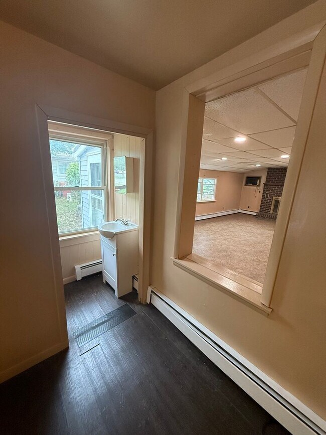 Building Photo - 2 bedroom possibly 3 with oversized Garage/Work Shop in Newville