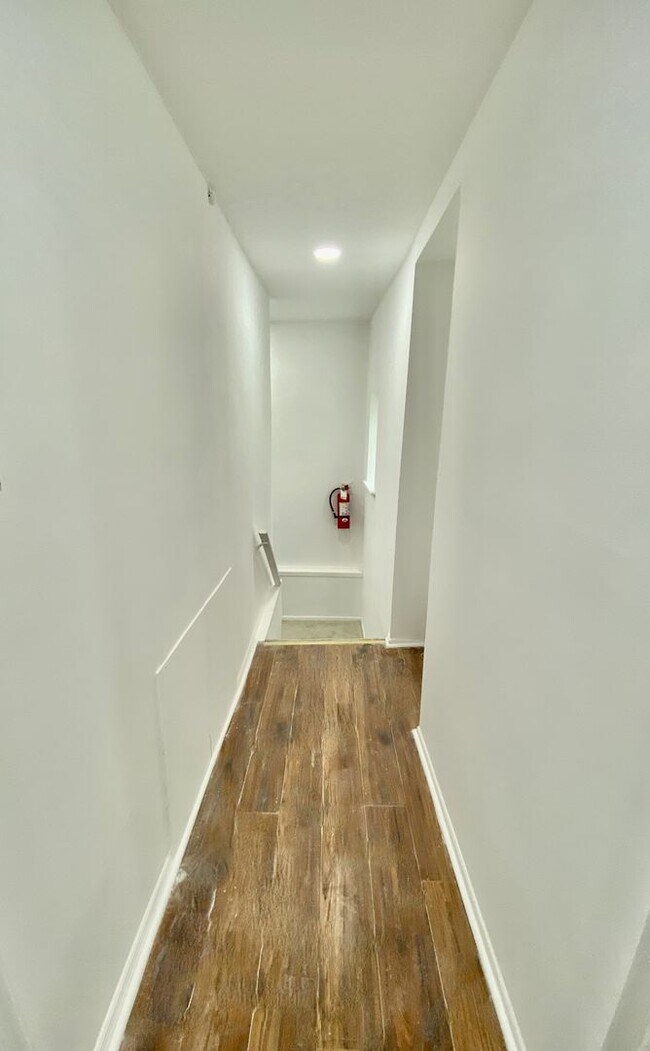 Building Photo - 2626 S Watts St.