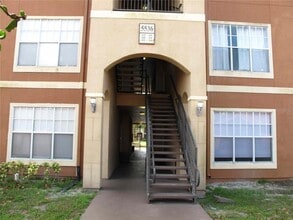 Building Photo - 5536 Metrowest Blvd