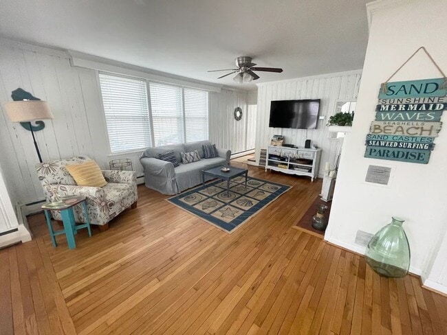 Building Photo - 210- 79th Street