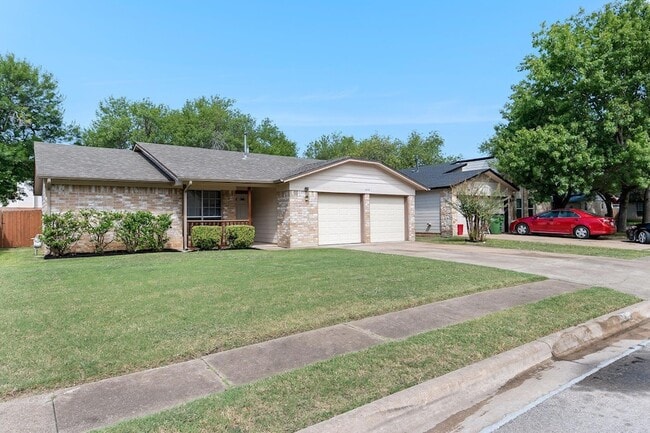 Building Photo - 1816 Goodson Ln