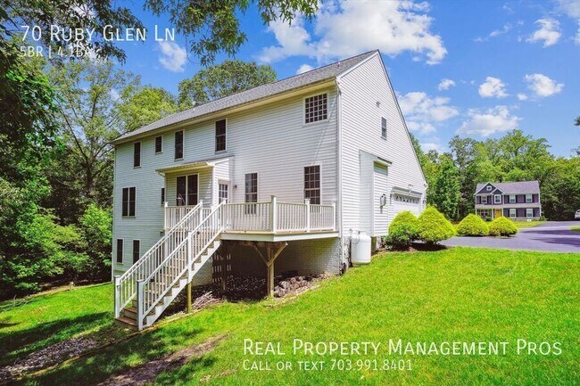 Building Photo - 70 Ruby Glen Ln