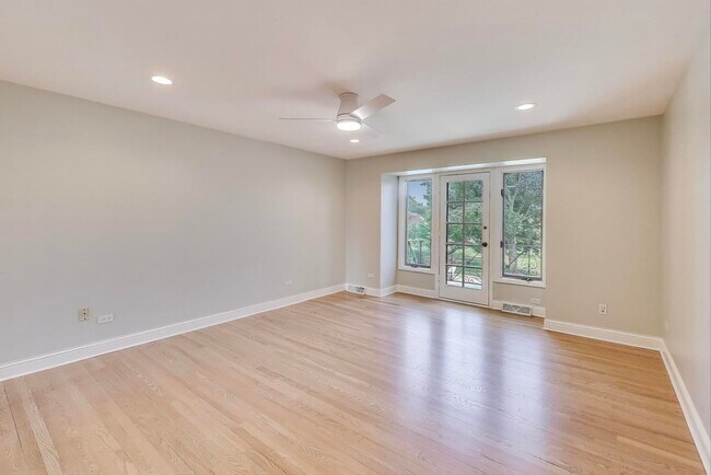 Building Photo - 2408 Cumberland Cir