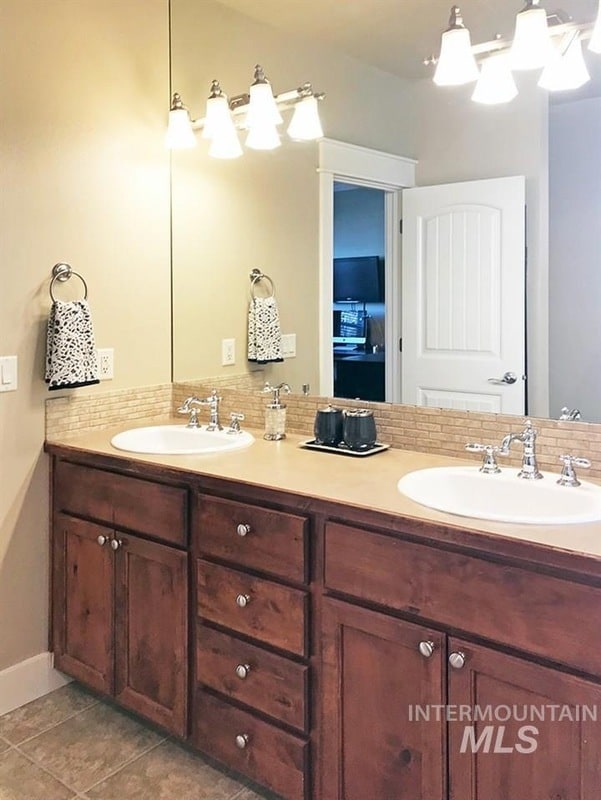 Building Photo - 6087 S Rising Sun Way