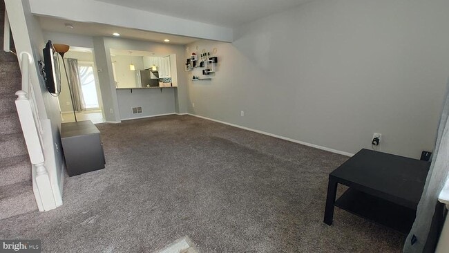 Building Photo - 3 Jack Pine Pl