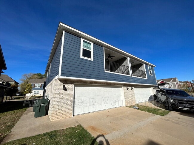 Building Photo - 4073 W Santa Maria Ln