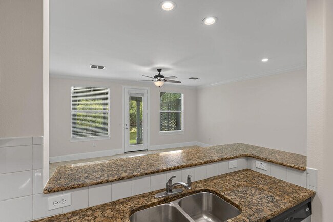 Building Photo - 52 Bald Eagle Ct