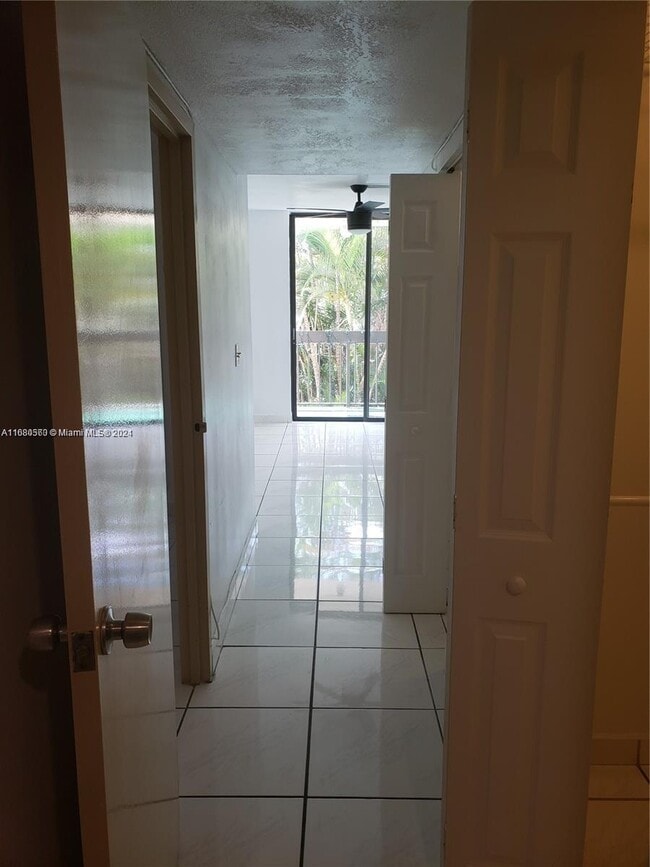 Building Photo - 6937 Bay Dr