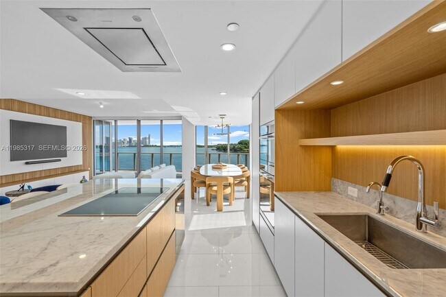 Building Photo - 1135 103rd St