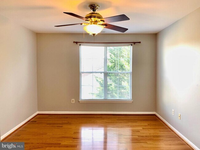 Building Photo - 18164 Royal Bonnet Cir
