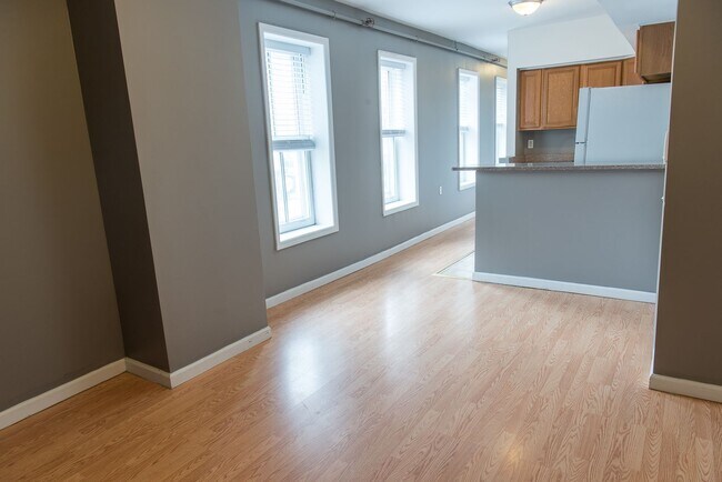 Building Photo - 1001 N 3rd St