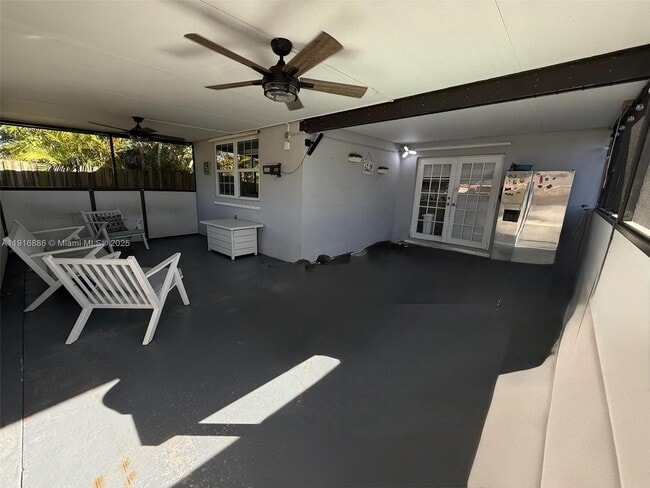 Building Photo - 11007 SW 3rd St