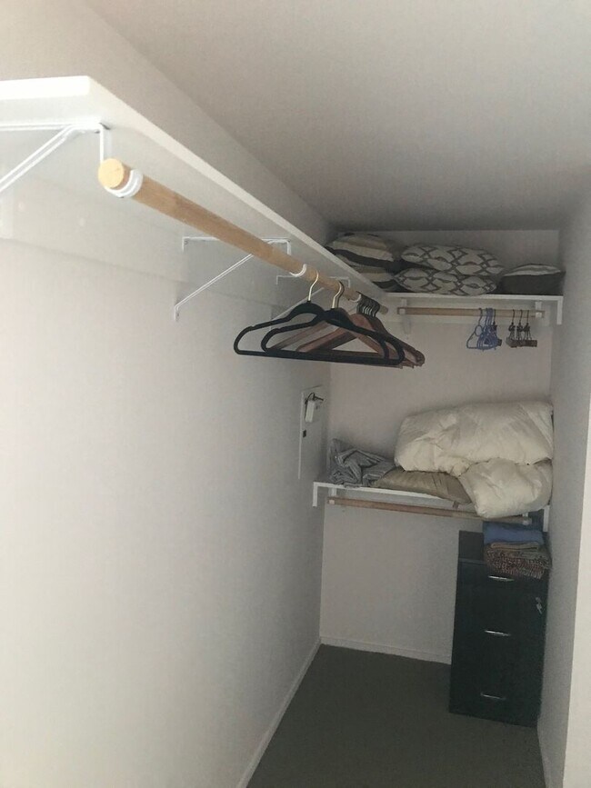 Building Photo - MONTAGE GEM With ALL UTILITIES INCLUDED