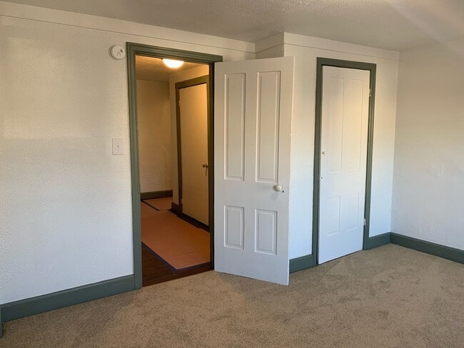 Building Photo - 2 Bedroom Home in Carlisle