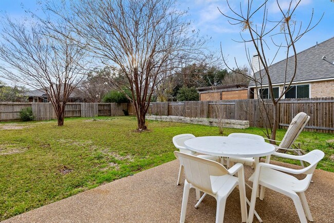 Building Photo - 8406 Lofty Ln