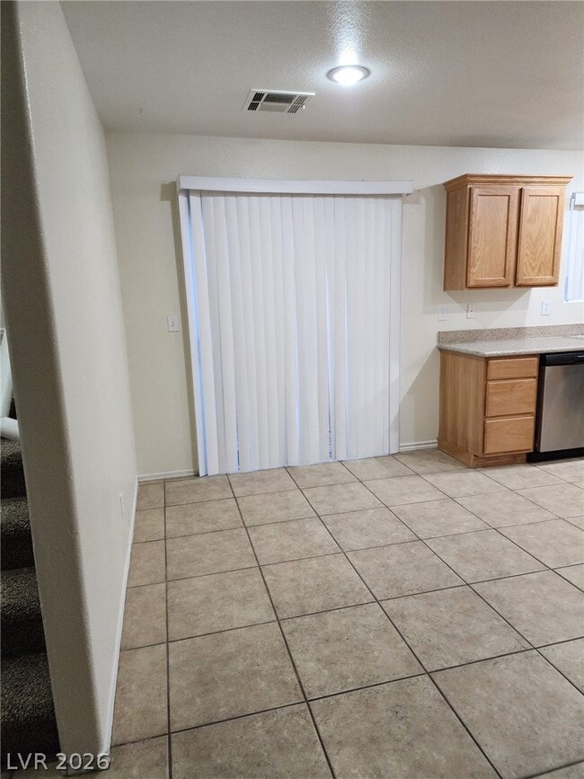 Building Photo - 11901 Fairfax Ridge St