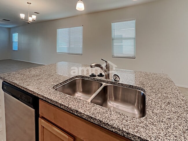 Building Photo - 6870 E Via Arroyo Largo