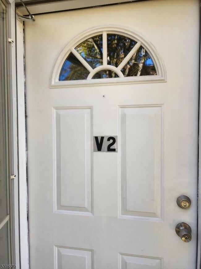 Building Photo - 332 Richard Mine Rd