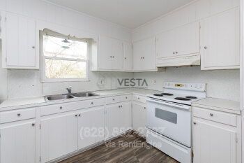 Building Photo - 130 Reems Creek Rd