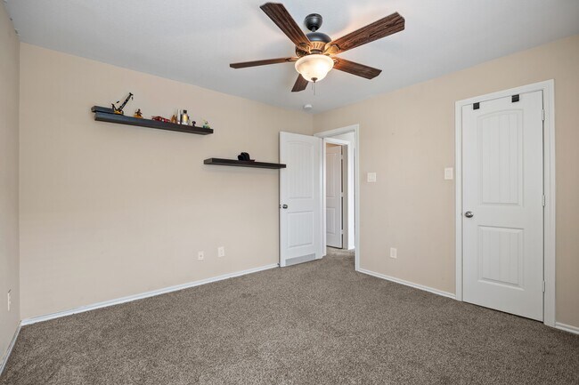 Building Photo - 4310 Laine Ln