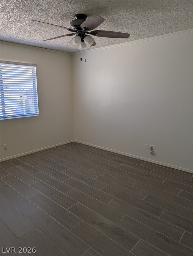 Building Photo - 4424 Honeycomb Dr