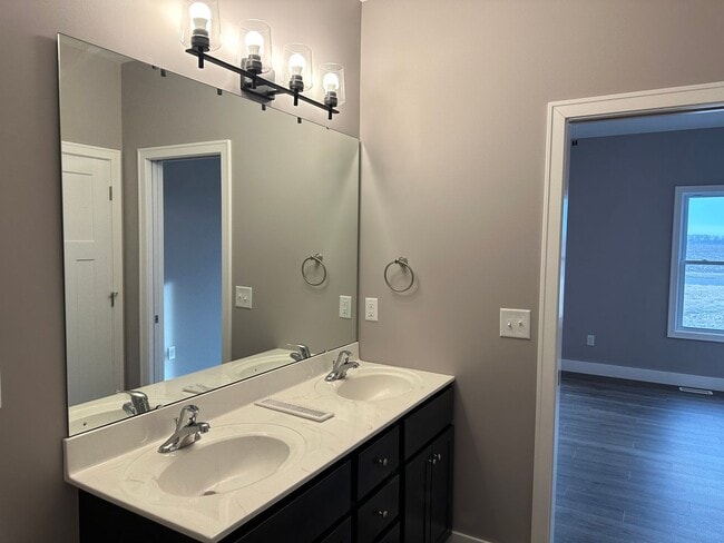 Building Photo - 4609 Castle Pines Dr
