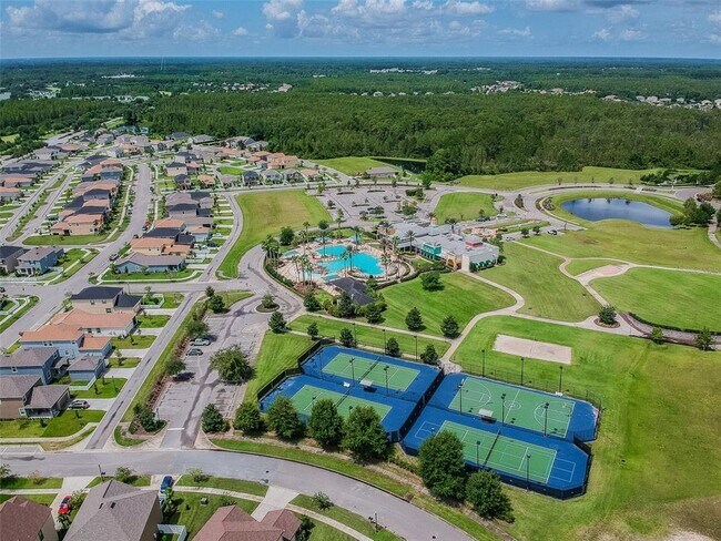 Building Photo - 9571 Little Bluestem Dr