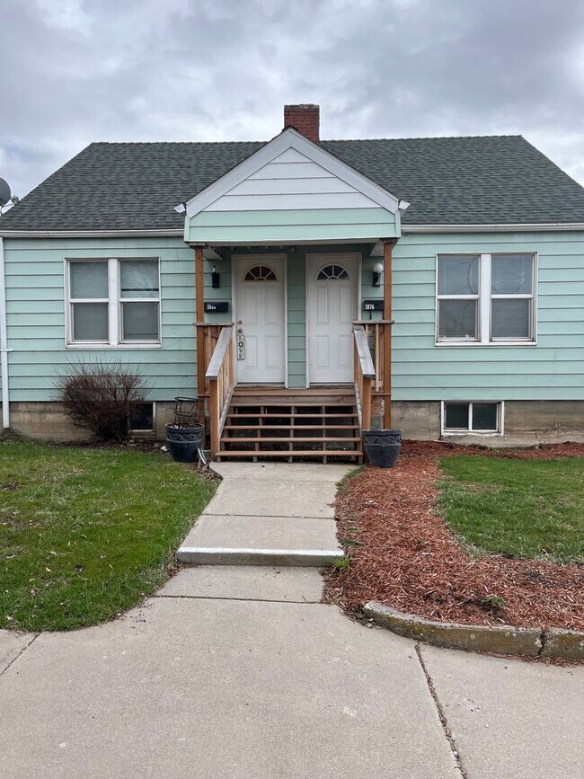 1876-1878 Leroy St - 1876-1878 Leroy St Klamath Falls OR 97601 ...