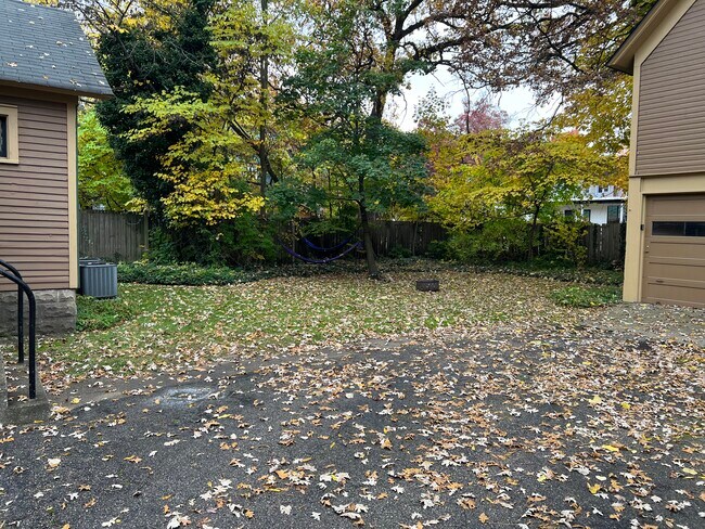 Building Photo - 515-2 Minor Ave