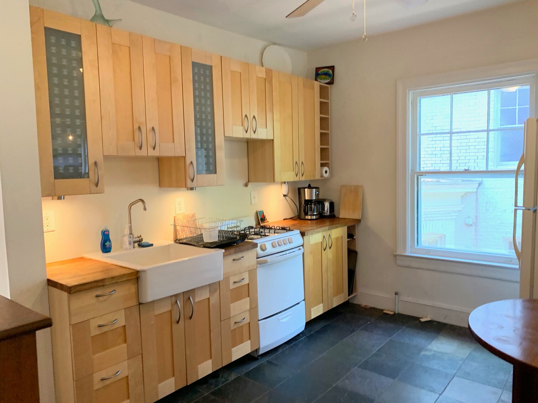 Building Photo - 2258 Cathedral Ave NW