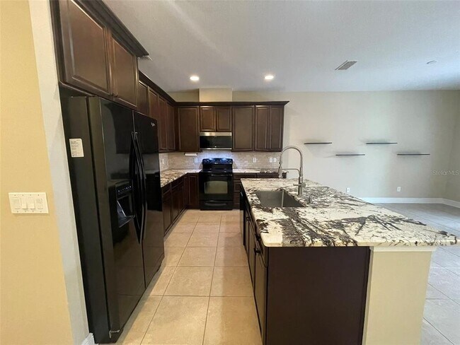 Building Photo - 439 Ellis Square Ct