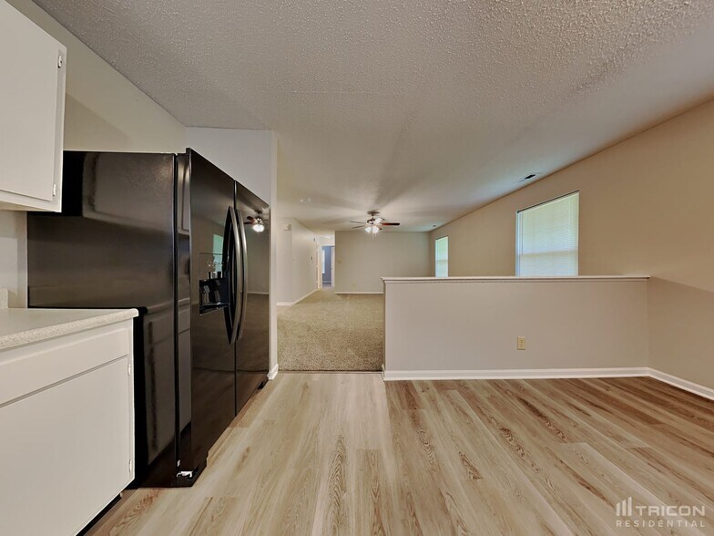 Building Photo - 6346 Cradle River Dr