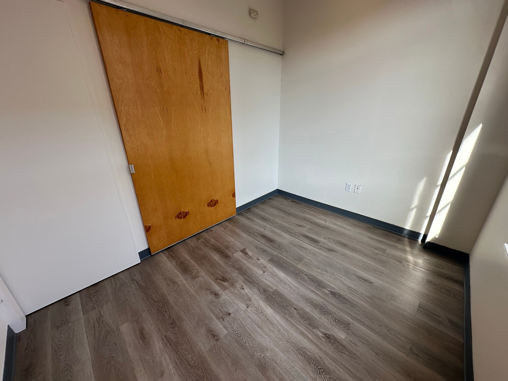 Building Photo - 145 E Berkeley St