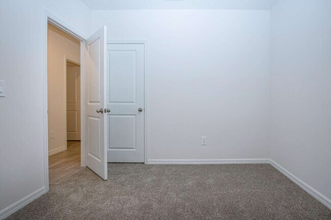 Building Photo - 14111 Crutchfield Ct