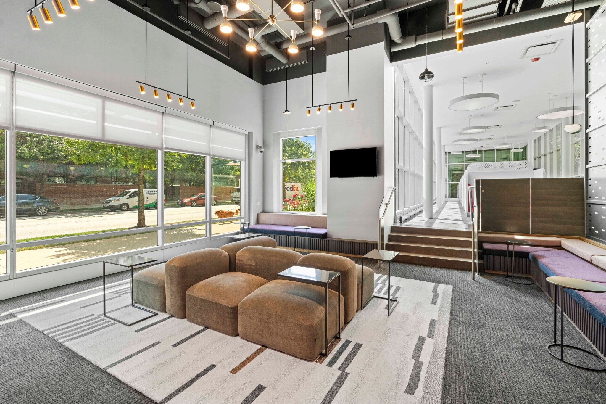 Building Photo - 114 W Polk St