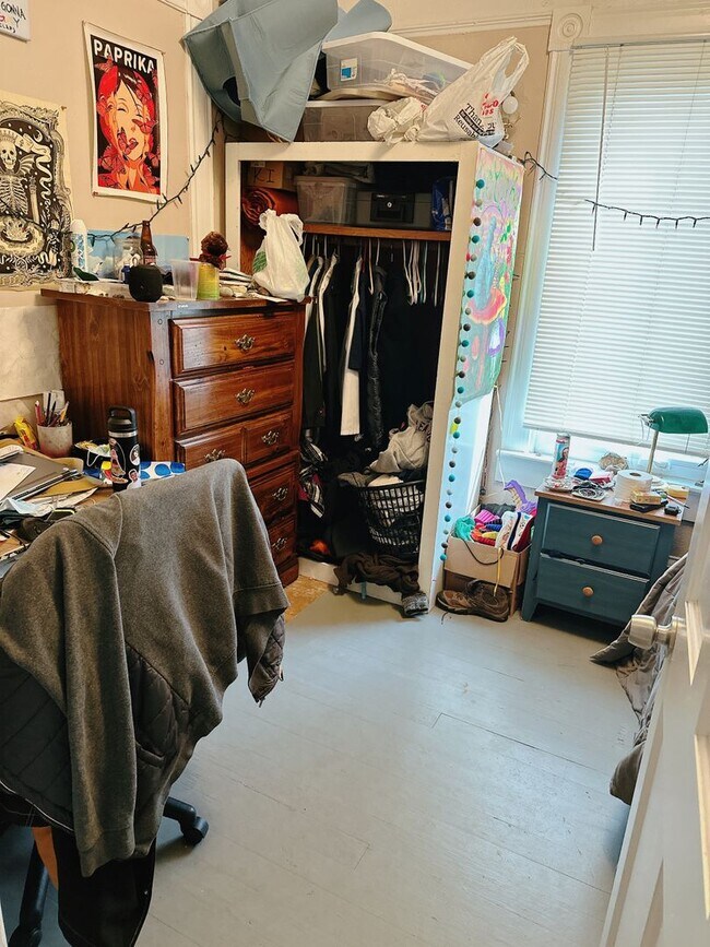 Building Photo - PRELEASE: 4bd/2ba next to Aslan Brewing Downtown