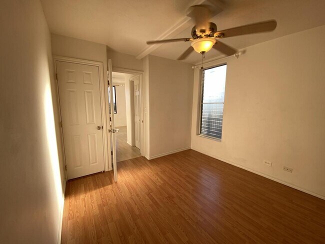 Building Photo - 495 Liholiho Street, Mount Thomas 204