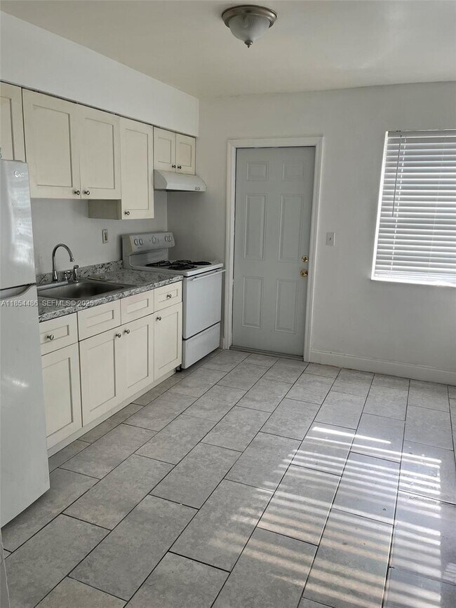 Building Photo - 1540 NW 55th Terrace