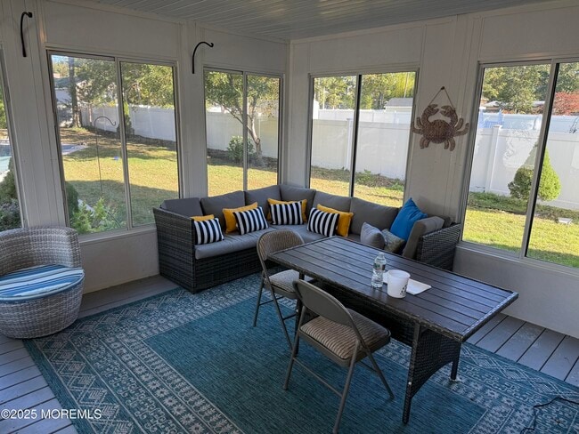 Building Photo - 90 Atlantis Ave