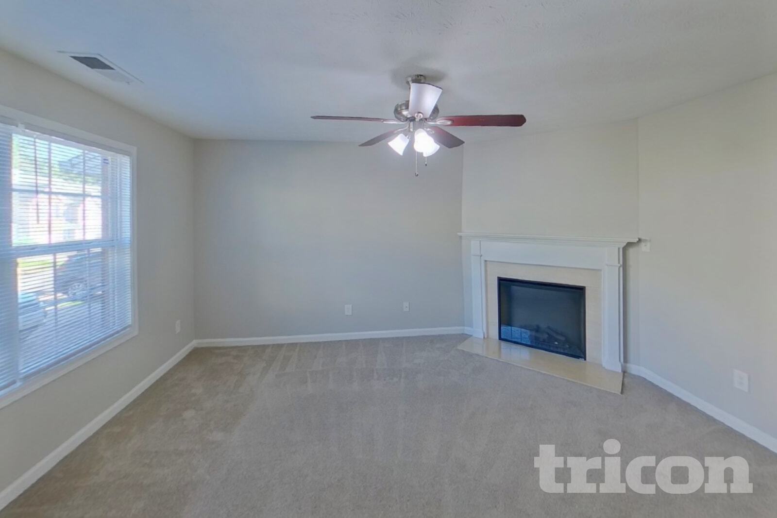Building Photo - 1563 Little Creek Dr