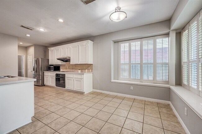 Building Photo - 22726 Shannon Falls Ct